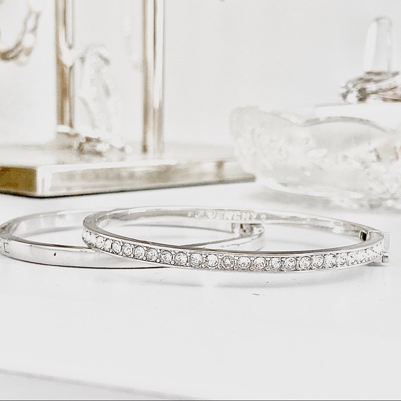 g i v e n c h y - Picture 4 of 6